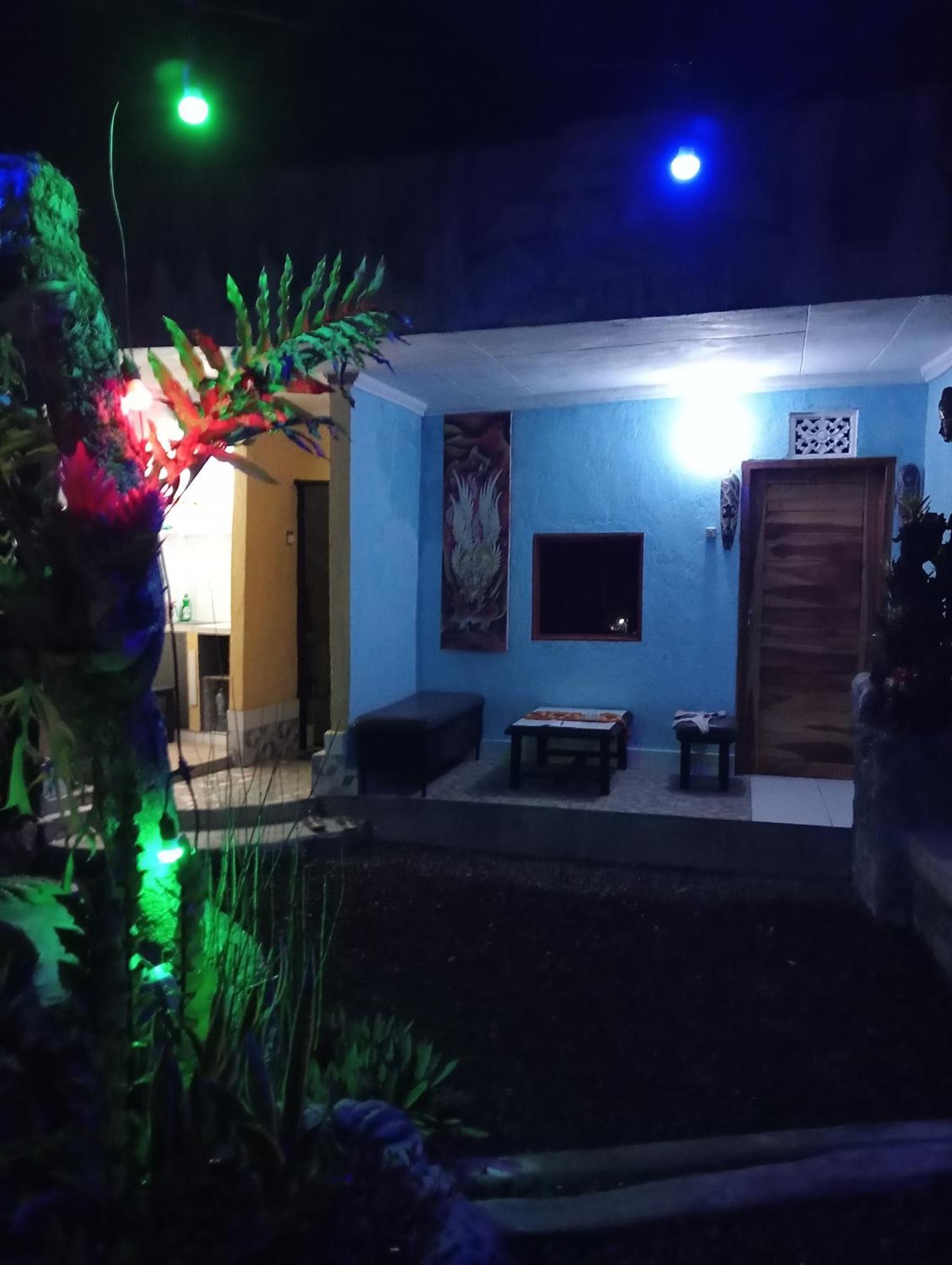 Atb Hostel โลวินา ภายนอก รูปภาพ